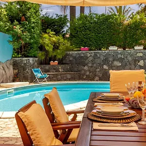 Villa Magdalena, Aci SantʼAntonio